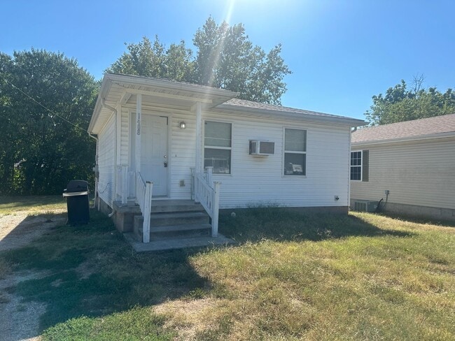 property at 1408 S Case St