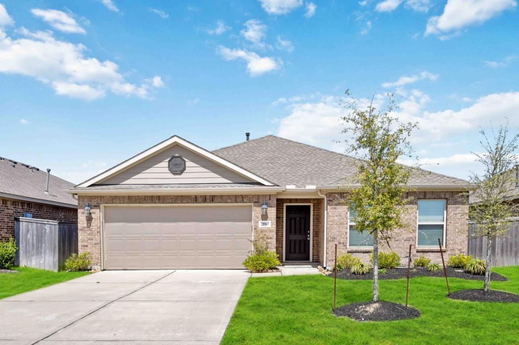 21063 Wenze Ln in Roman Forest, TX - Building Photo