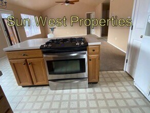 205 Heritage Ln in Aztec, NM - Building Photo - Building Photo