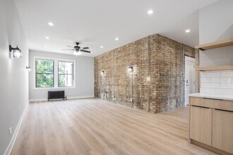 7503 N Eastlake Ter in Chicago, IL - Building Photo - Building Photo