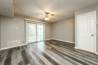 Crestview Apartments in Jacksonville, AR - Foto de edificio - Building Photo