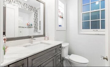 13615 Shaker Blvd, Unit 3A in Cleveland, OH - Building Photo - Building Photo