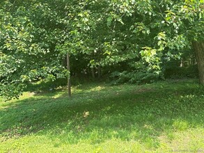 31 Circle St in Bristol, CT - Building Photo - Building Photo