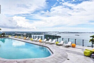 501 NE 31st St, Unit 1708 in Miami, FL - Foto de edificio - Building Photo