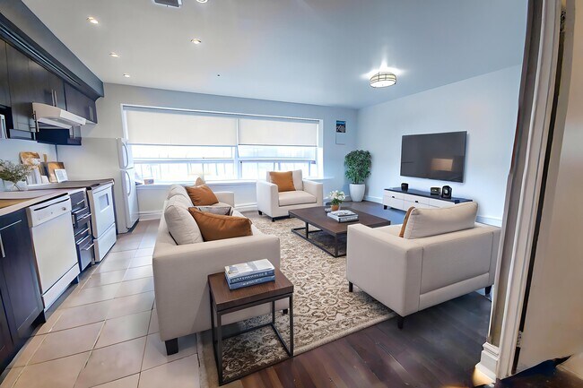 property at 710 Spadina Ave.