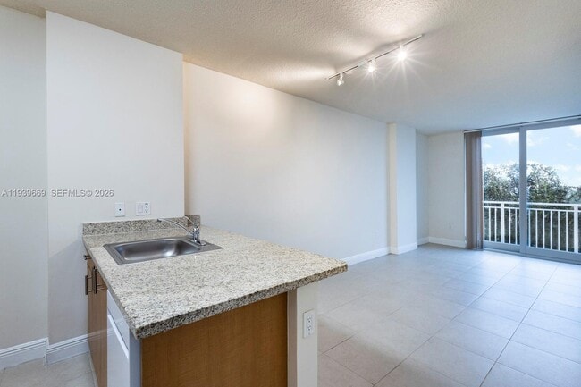 2350 SW 27th Ave in Miami, FL - Building Photo - Building Photo