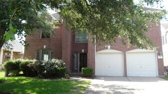 4822 Schiller Park Ln in Sugar Land, TX - Building Photo