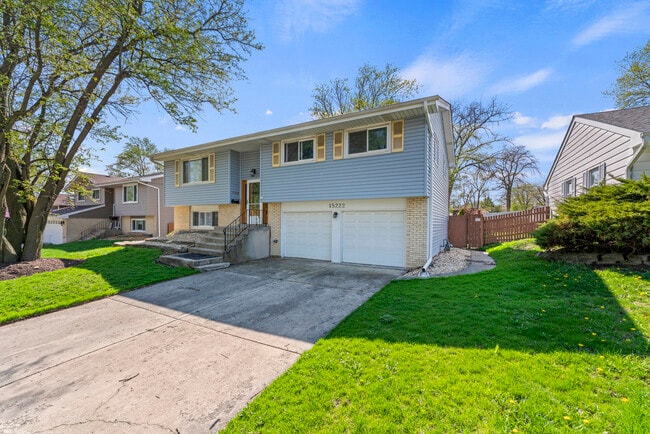 15222 Huntington Ct in Orland Park, IL - Building Photo - Building Photo