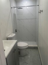 2100 N 14th Ave in Hollywood, FL - Building Photo - Building Photo