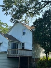 80 Homestead St in Manchester, CT - Building Photo - Building Photo