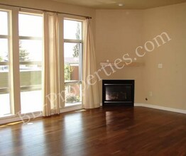 2344 Yakima Ct in Tacoma, WA - Building Photo - Building Photo