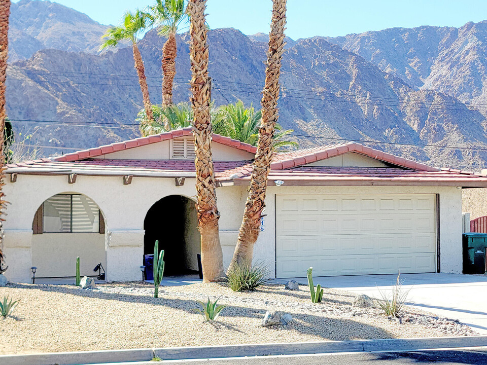 52645 Avenida Ramirez in La Quinta, CA - Building Photo