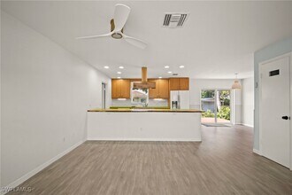 13014 Seventh St in Ft. Myers, FL - Building Photo - Building Photo