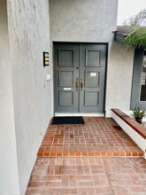 918 W Alton Ave in Santa Ana, CA - Building Photo - Building Photo