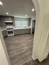 1507 S Cherokee Ln in Lodi, CA - Building Photo - Building Photo