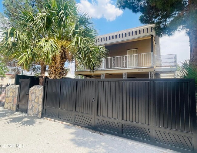 1026 Myrtle Ave