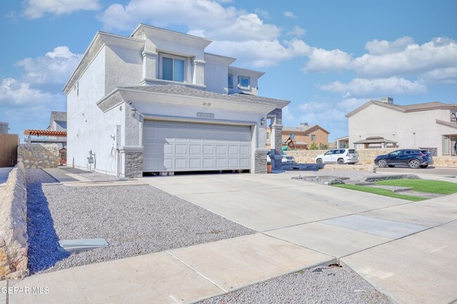 2163 Enchanted Brk Dr in El Paso, TX - Building Photo - Building Photo