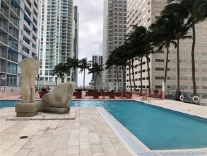 335 S Biscayne Blvd, Unit 2710 in Miami, FL - Building Photo - Building Photo