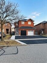 5641 Cortina Crescent in Mississauga, ON - Building Photo