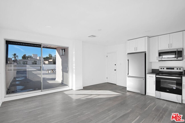 property at 1610 S Beverly Glen Blvd