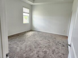 3012 Armstrong Ave in Clermont, FL - Building Photo
