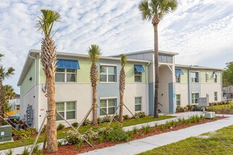 The Waves at Jacksonville Beach in Jacksonville Beach, FL - Building Photo - Primary Photo