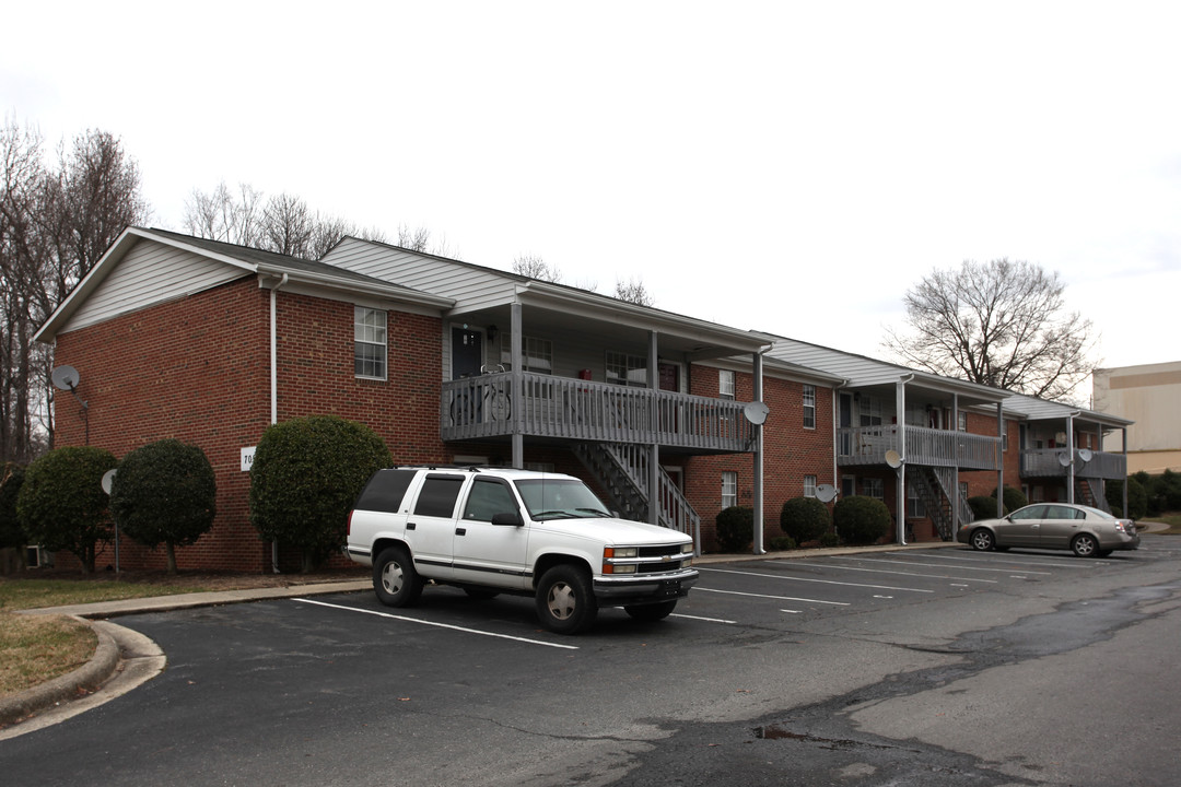 Park Place Apartments in Asheboro, NC - Building Photo