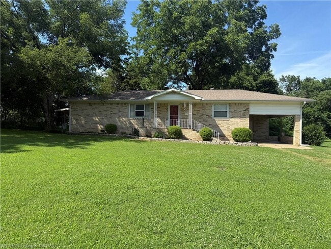 property at 323 SE 2nd St