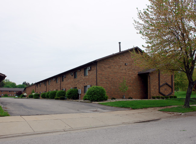 Firestone Park in Akron, OH - Building Photo - Building Photo