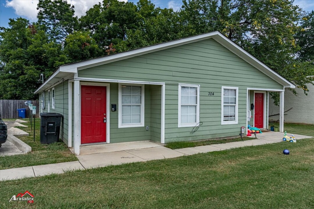 1243 Pecan St in Shreveport, LA - Foto de edificio