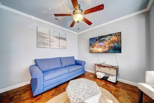 3816 Quarts St in Panama City Beach, FL - Foto de edificio - Building Photo