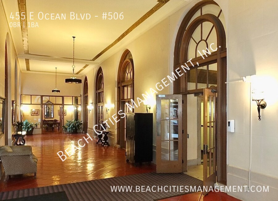 455 E Ocean Blvd in Long Beach, CA - Building Photo