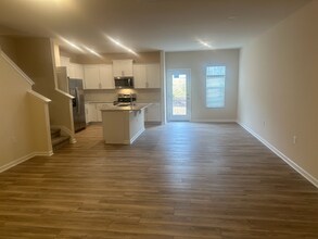 751 Ambrose Hl Ln in Wendell, NC - Building Photo - Building Photo