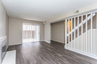 Willows at Tamarac in Denver, CO - Building Photo