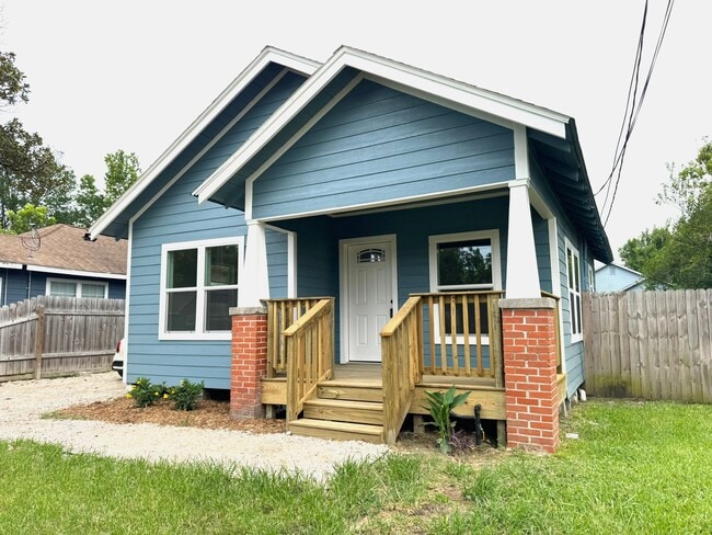 property at 305 Stimpson St