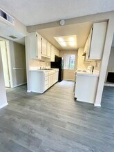 6560 College Grove Dr, Unit CGV 77 in San Diego, CA - Building Photo - Building Photo