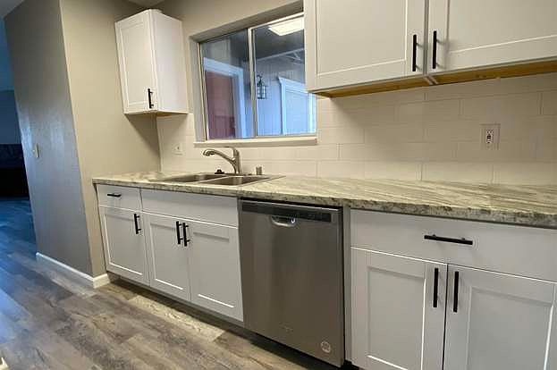 10088 Zeolite Dr in Reno, NV - Building Photo - Building Photo