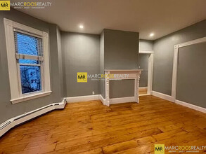 819 E 2nd St, Unit 1 in Boston, MA - Building Photo - Building Photo