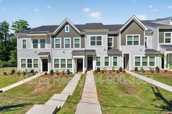 property at 2962 Sloan Dr