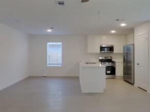 1726 Serenity Moon Dr in Crosby, TX - Building Photo - Building Photo