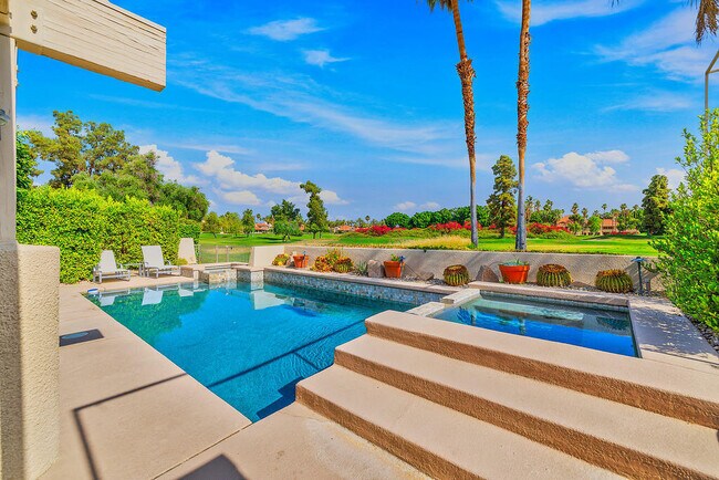 property at 192 Kavenish Dr