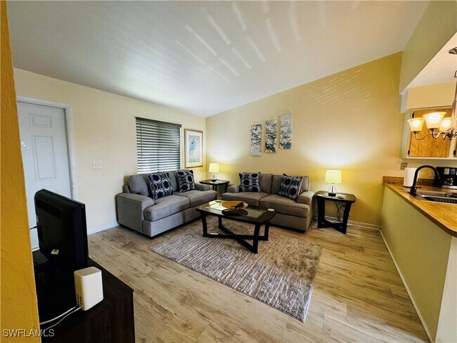 property at 4903 Vincennes St