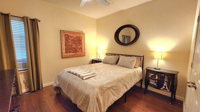 1210 Plaza Lake Dr in San Antonio, TX - Building Photo - Building Photo