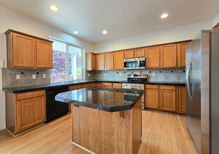 2203 84th Ave NE in Lake Stevens, WA - Building Photo - Building Photo