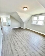 335 Southworth St S in Welland, ON - Building Photo - Building Photo