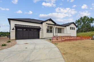 6690 S Lewis Way in Littleton, CO - Building Photo - Building Photo