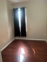10722 104th St in Ozone Park, NY - Building Photo - Building Photo