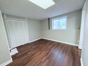 9605 Glenawyn Cir in Jeffersontown, KY - Building Photo - Building Photo