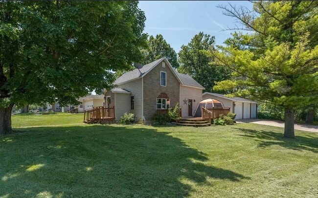 property at 415 8th St N