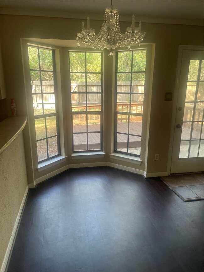 property at 43 N Pathfinders Cir